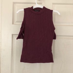 Cut Out Shoulder Crop Top